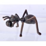 A JAPANESE BRONZE ANT. 2.7cm x 4.2cm x 4.4cm, weight 33.8g