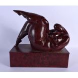 A LARGE CONTEMPORARY ABSTRACT BRONZE. 30 cm x 15 cm.