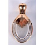 AN 18CT GOLD TOPPED SCENT BOTTLE. 8.5cm x 4.3cm x 1.9cm, weight 67.5g