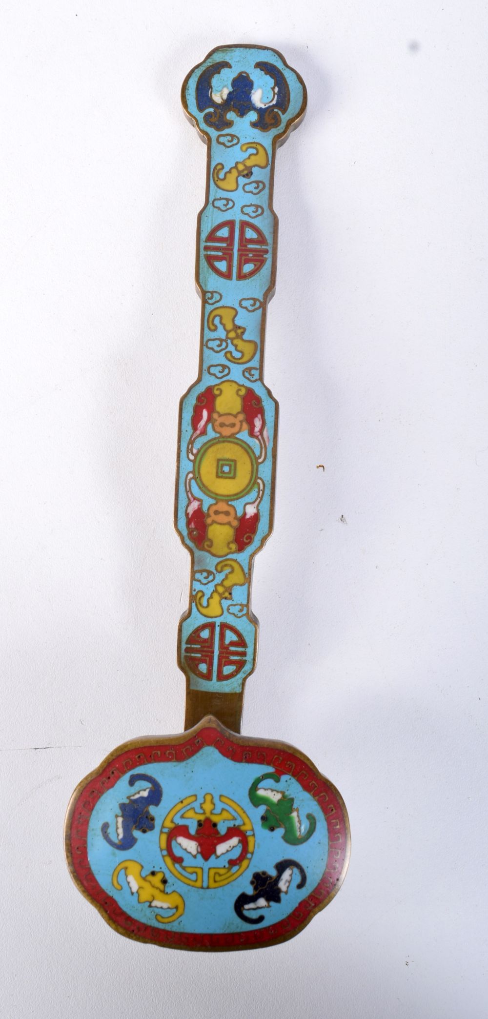 A CLOISONNE RUI SCEPTRE. 20.5cm x 6cm x 3cm, weight 274g