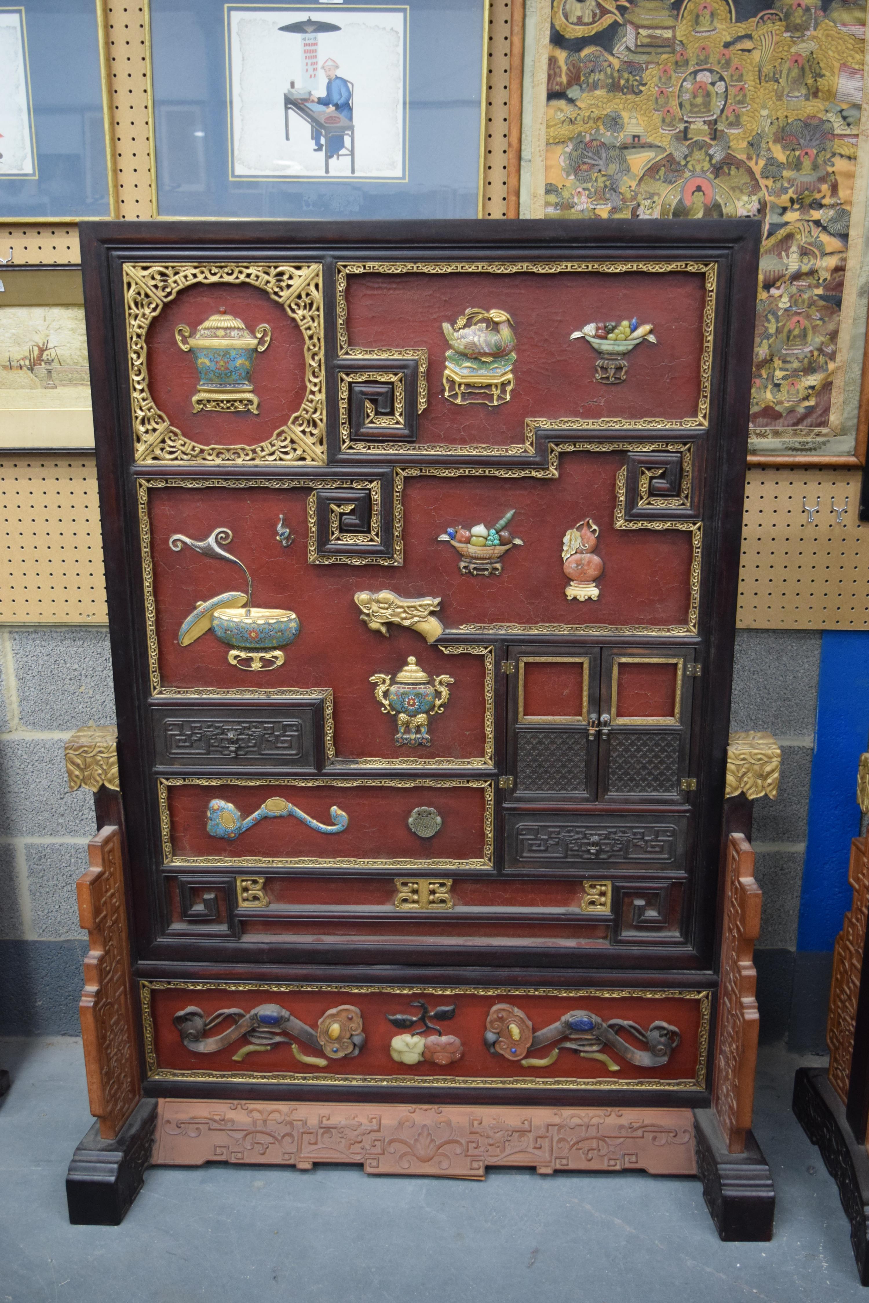 A MONUMENTAL PAIR OF CHINESE HARDWOOD CLOISONNE ENAMEL AND STONE SCREENS upon fitted stands, probabl - Bild 2 aus 8