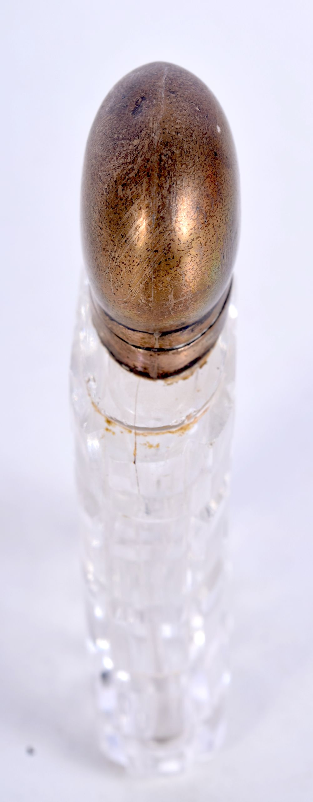 A SCENT BOTTLE. 7.9cm x 3.6cm x 1.6cm, weight 50.5g - Image 2 of 3