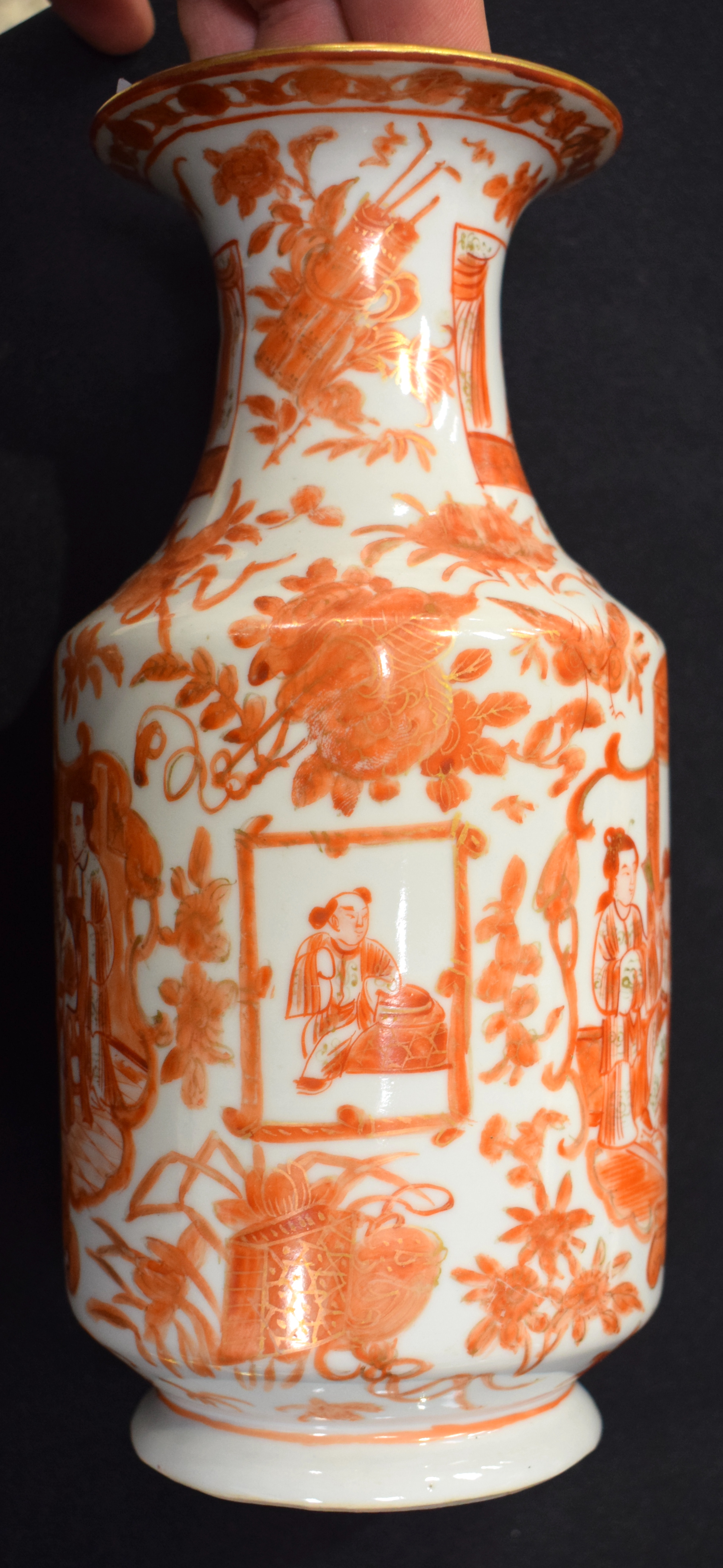 A PAIR OF 19TH CENTURY CHINESE ROUGE DE FER PORCELAIN VASES Qing. 27 cm high overall. - Bild 6 aus 19