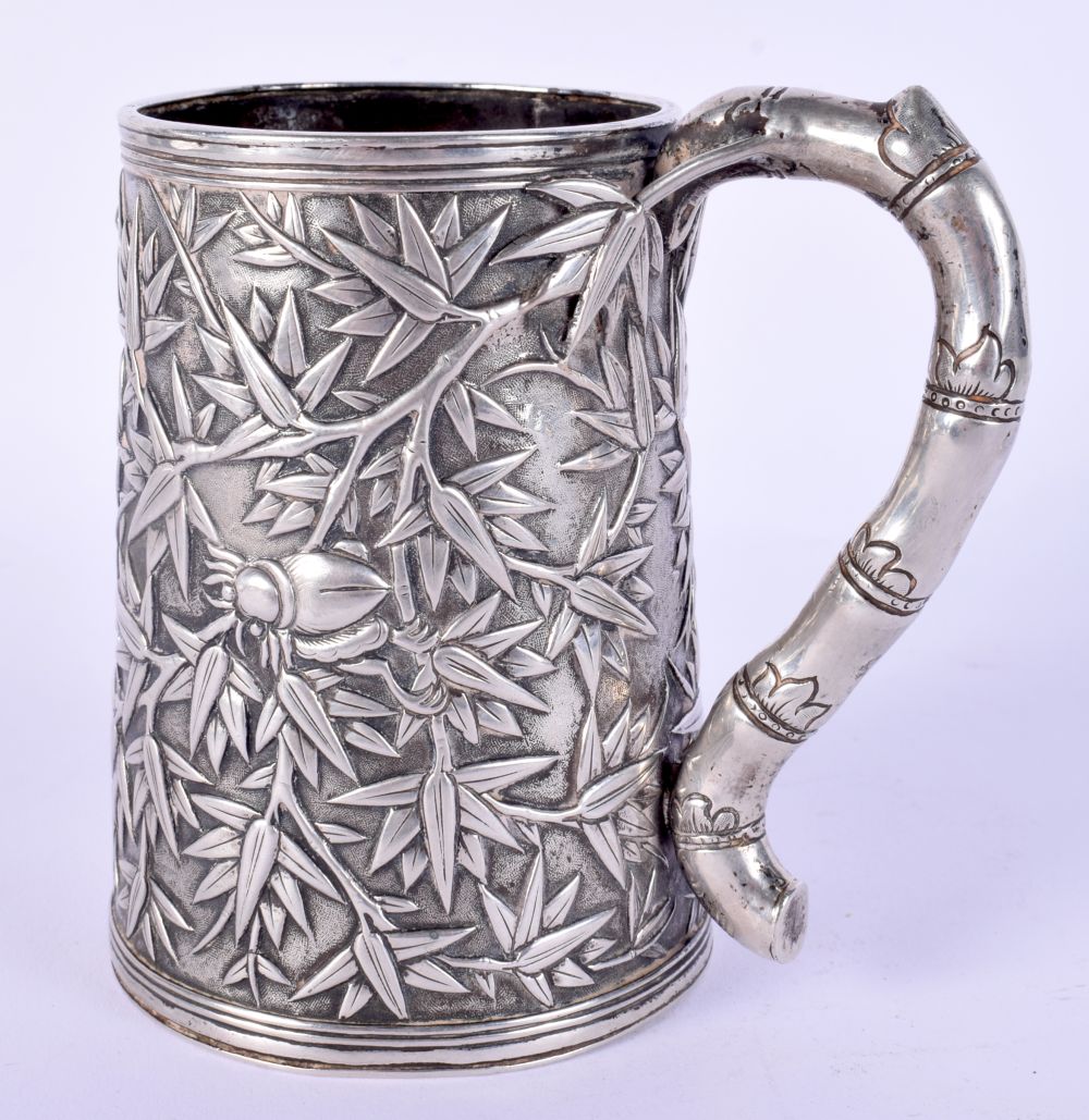 A 19TH CENTURY CHINESE EXPORT SILVER MUG smothered in bamboo shoots. 203 grams. 10 cm high. - Bild 2 aus 12