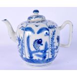 AN 18TH CENTURY CHINESE EXPORT BLUE AND WHITE TEAPOT AND COVER Qianlong. 16 cm wide.