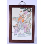 AN EARLY 20TH CENTURY CHINESE FAMILLE ROSE PORCELAIN PLAQUE Late Qing/Republic. 46 cm x 32 cm.