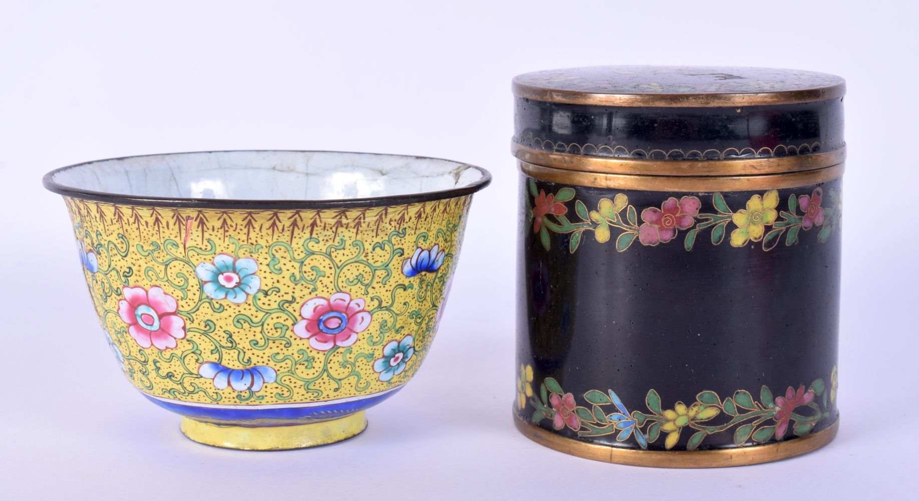 AN 18TH/19TH CENTURY CHINESE CLOISONNE ENAMEL TEABOWL Late Qianlong/Jiaqing, together with a Chinese - Bild 2 aus 4