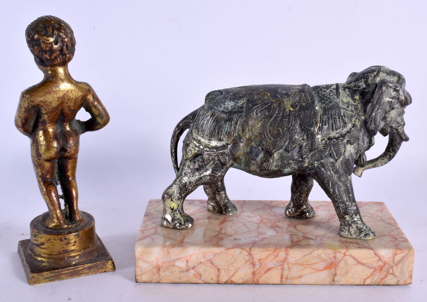 AN ANTIQUE BELGIAN BRONZE FIGURE OF A NUDE BOY together with 1920 Indian figure of an elephant. Larg - Bild 2 aus 3