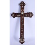 A 19TH CENTURY CHINESE HOMGMU MOTHER OF PEARL CRUCIFIX. 42 cm x 20 cm.