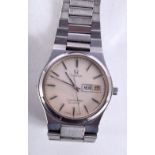 OMEGA SEAMASTER QUARTZ WITH A RARE FLAT LINK BRACELET. Dial 3.7cm incl crown