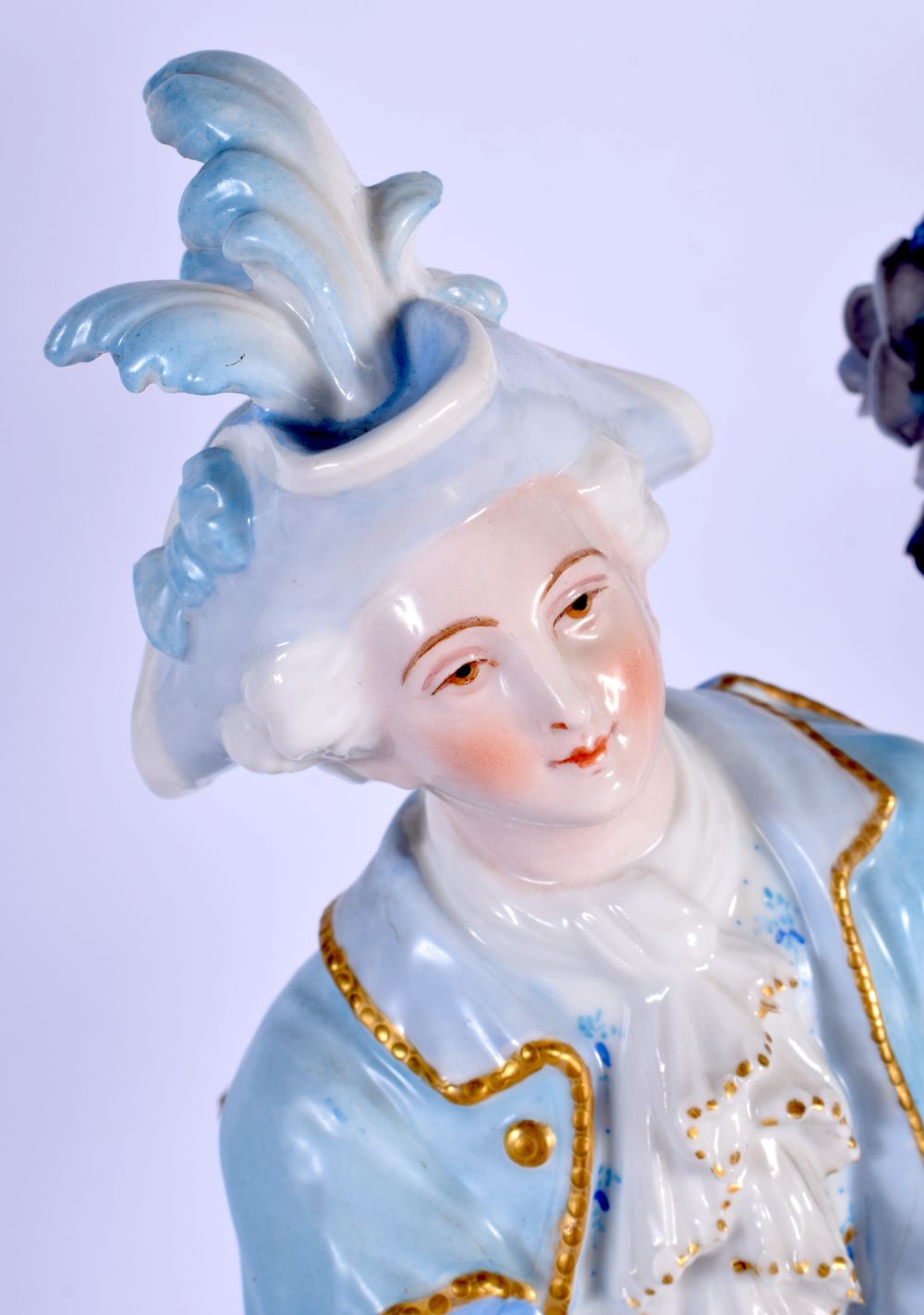 A GOOD LARGE PAIR OF 19TH CENTURY GERMAN BLUE AND WHITE PORCELAIN FIGURES modelled as a female and f - Bild 2 aus 11