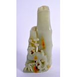 A FINE 19TH CENTURY CHINESE CARVED GREEN JADE VASE Qing, overlaid with phoenix birds and lingzhi fun