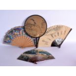 AN EARLY 20TH CENTURY CHINESE SILK PAINTED WATERCOLOUR FAN depicting a bird, together with three oth