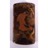 A JAPANES FAUX TORTOISESHELL CIGAR CASE DECORATED WITH A GEISHA AND A CRANE. 13cm x 7cm x 3.4cm