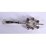 A SILVER BABIES RATTLE. Stamped 925, 20.5cm x 7cm, weight 62g (incl handle)