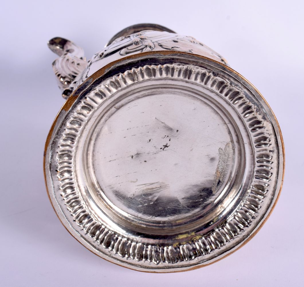 AN EARLY 19TH CENTURY OLD SHEFFIELD PLATED COFFEE POT AND COVER decorated with foliage and vines. 28 - Bild 3 aus 3