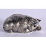 A CONTINENTAL SILVER PIG. Stamped St Petersburg 84, 2.4cm x 6.1cm x 3cm, weight 29.8g