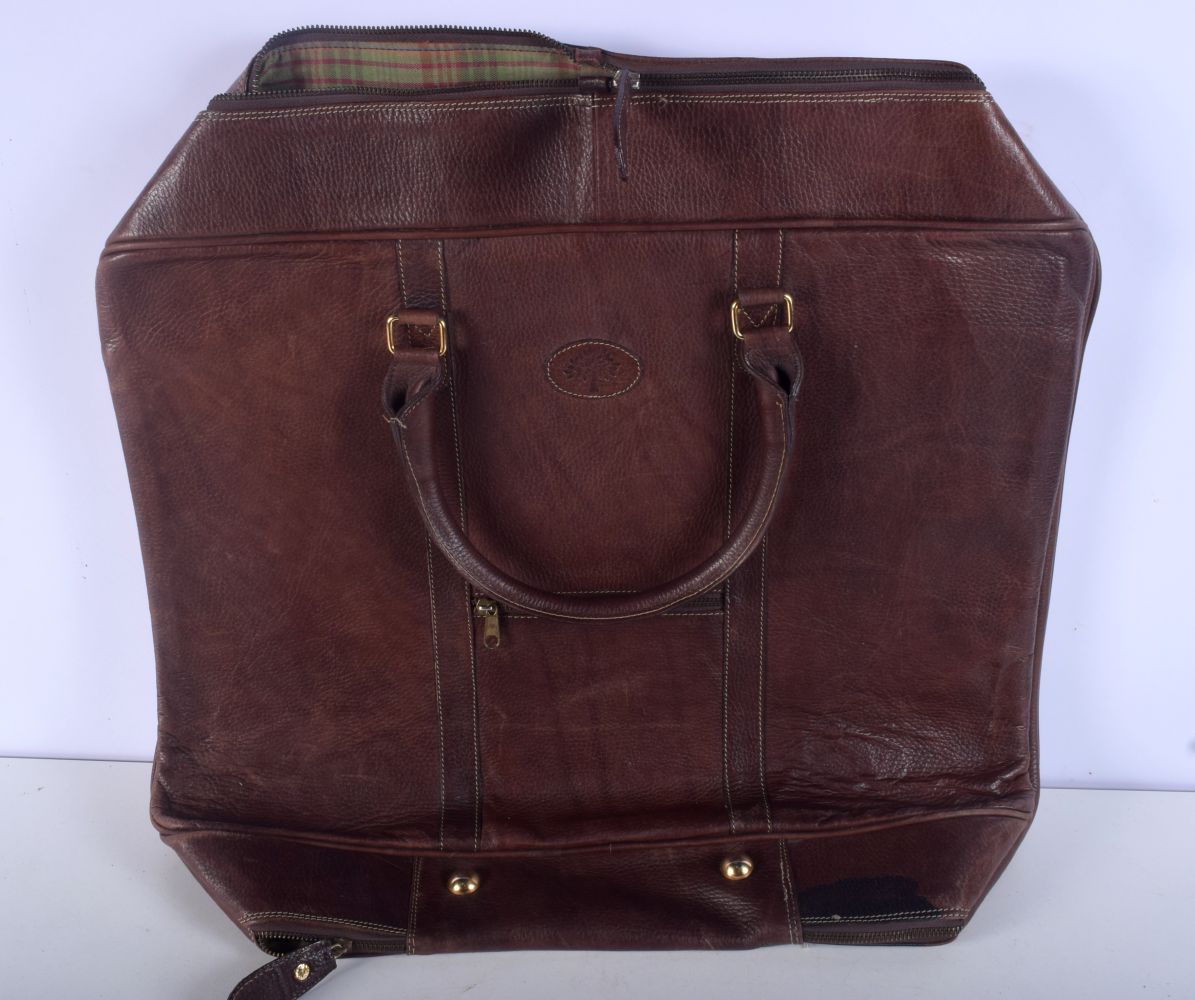 THREE MULBERRY LEATHER BAGS. (3) - Image 2 of 6