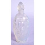 A FRENCH OPALESENT GLASS SCENT BOTTLE. 9.4cm x 4cm