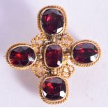 A VICTORIAN 15CT GOLD GEM SET BROOCH. 3cm x 3cm, weight 6.1g