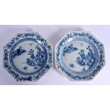 A PAIR OF 18TH CENTURY CHINESE BLUE AND WHITE EXPORT PLATES Qianlong. 21 cm wide.
