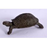 A JAPANESE BRONZE TORTOISE. 1.8cm x 5.4cm x 3.4cm, weight 81g