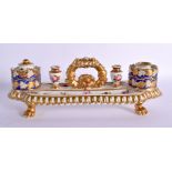 19th century Chamberlain Worcester inkstand painted with roses and heatsease, script mark. 26cm Long