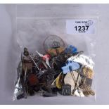 A QUANTITY OF PINS AND BADGES (qty)