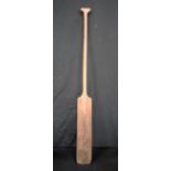 A vintage wooden paddle 136 cm.