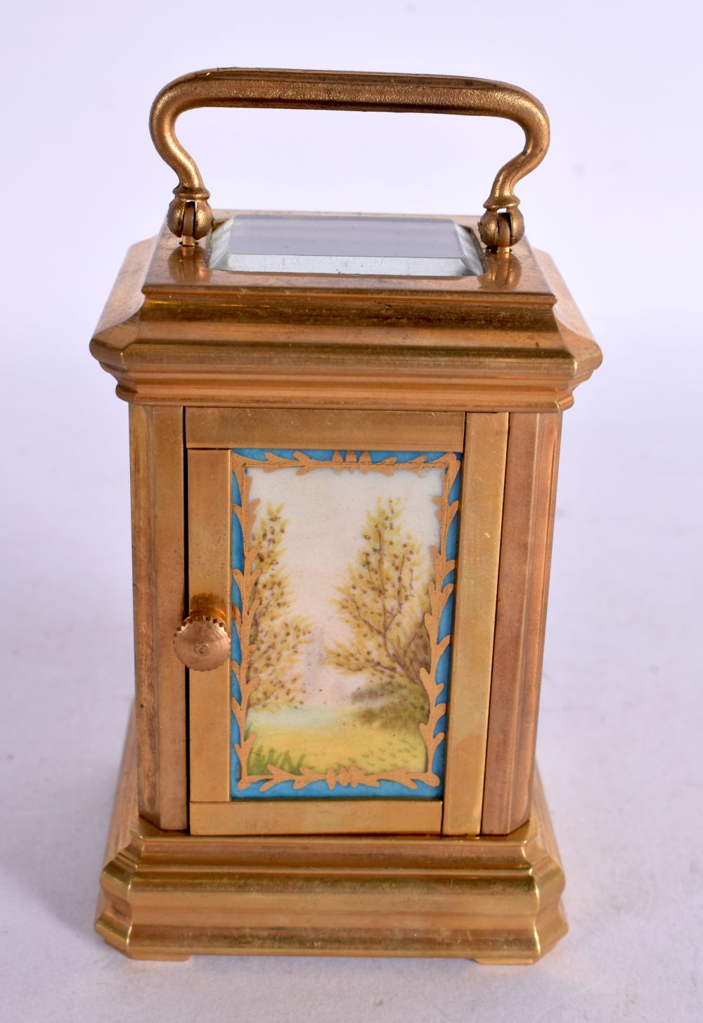 A MINIATURE CONTEMPORARY SEVRES STYLE CARRIAGE CLOCK. 9 cm high inc handle. - Image 4 of 6