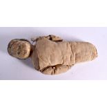 AN UNUSUAL 18TH/19TH CENTURY EUROPEAN CARVED WOOD DOLL of almost mummified form. 26 cm x 5 cm.