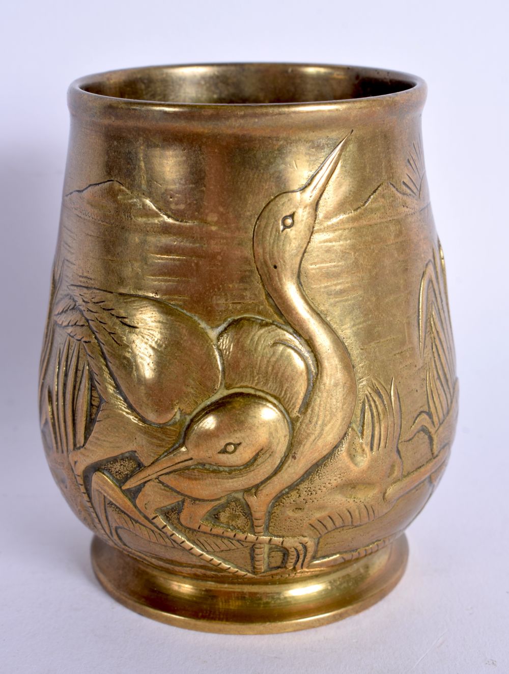 AN ART NOUVEAU FRENCH BRONZE VASE decorated with birds. 9 cm high.