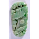AN EARLY 20TH CENTURY CHINESE CARVED JADEITE PENDANT Late Qing/Republic. 7 cm x 4.5 cm.