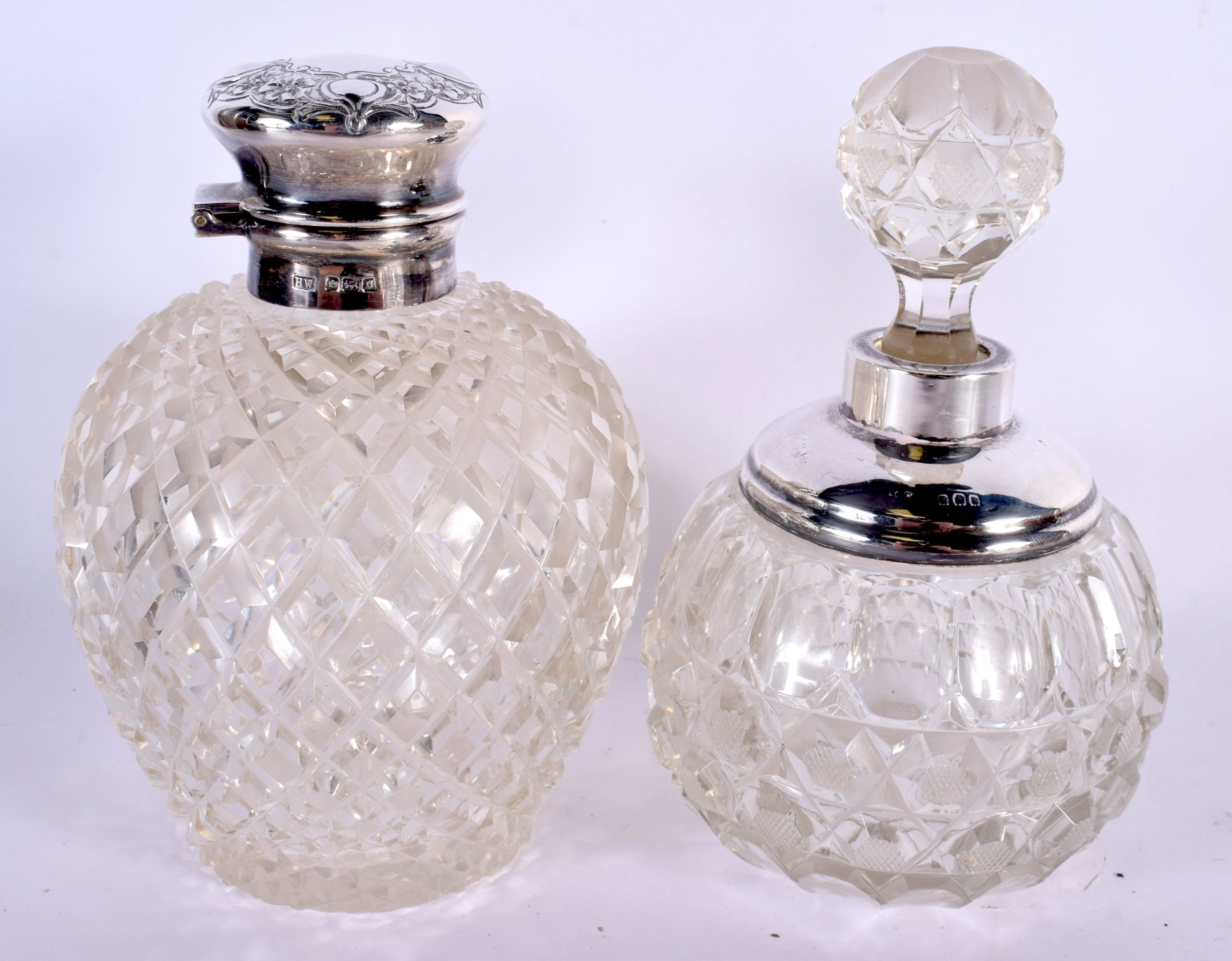 A COLLECTION OF MAINLY ANTIQUE SILVER MOUNTED SCENT BOTTLES in various forms and sizes. Birmingham 1 - Image 5 of 12