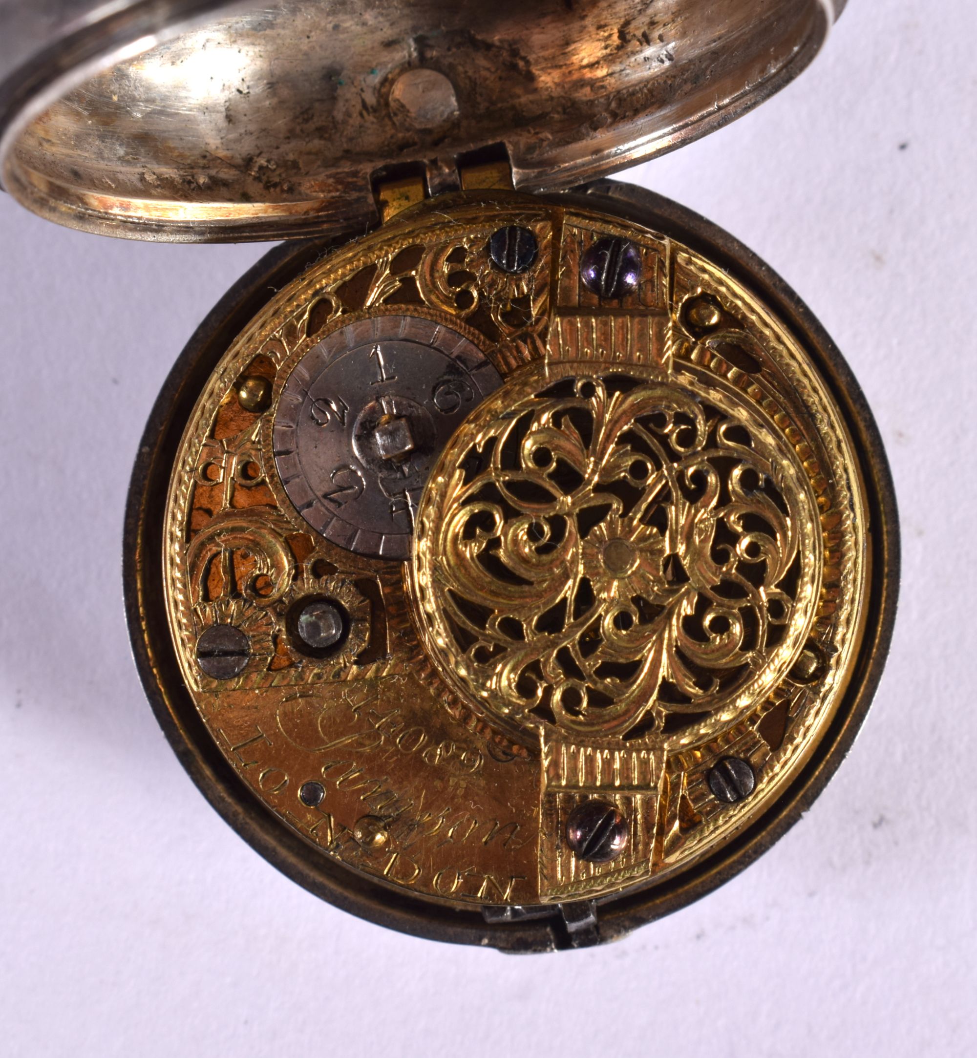 AN EARLY 19TH CENTURY ENGLISH SILVER POCKET WATCH with chain. London 1827. 122 grams. 5 cm diameter. - Image 5 of 7