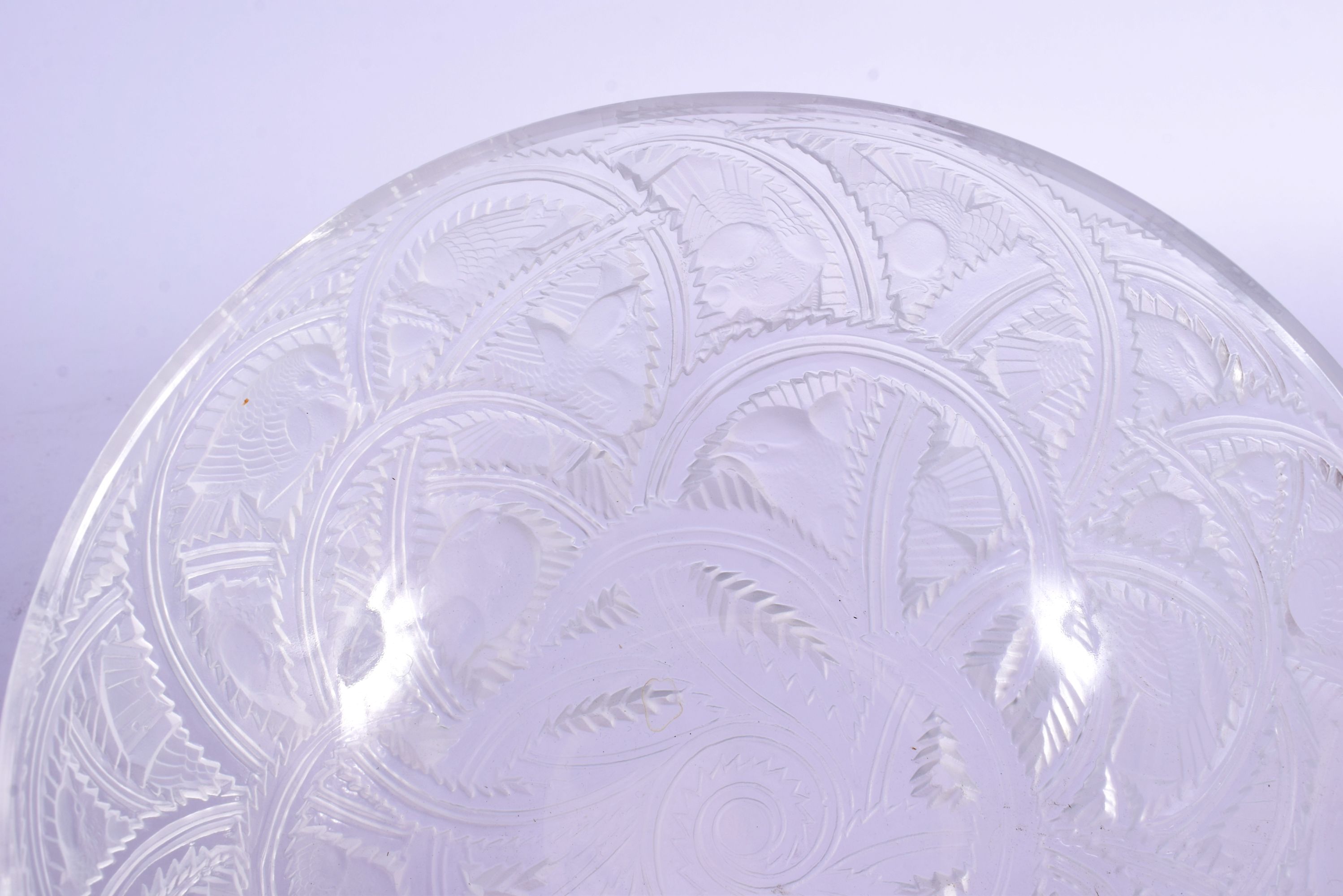 A LARGE FRENCH LALIQUE GLASS VASE decorated with birds and foliage. 22 cm x 10 cm. - Image 2 of 6