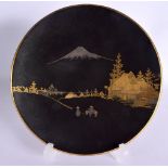 AN EARLY 20TH CENTURY JAPANESE MEIJI PERIOD KOMAI STYLE CIRCULAR DISH decorated with Mt Fuji and roa