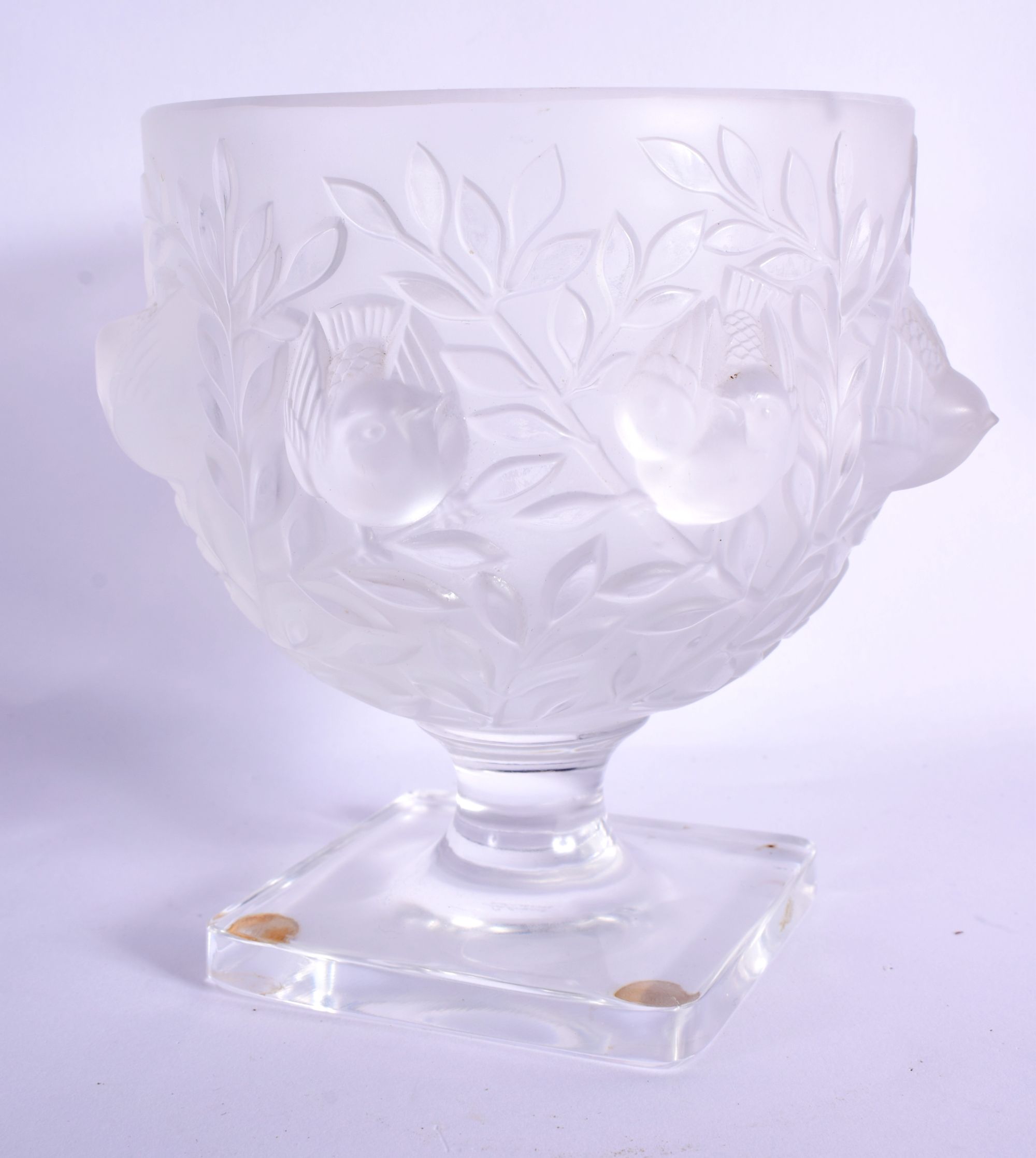 A FRENCH LALIQUE GLASS BIRD VASE. 14 cm x 10 cm.