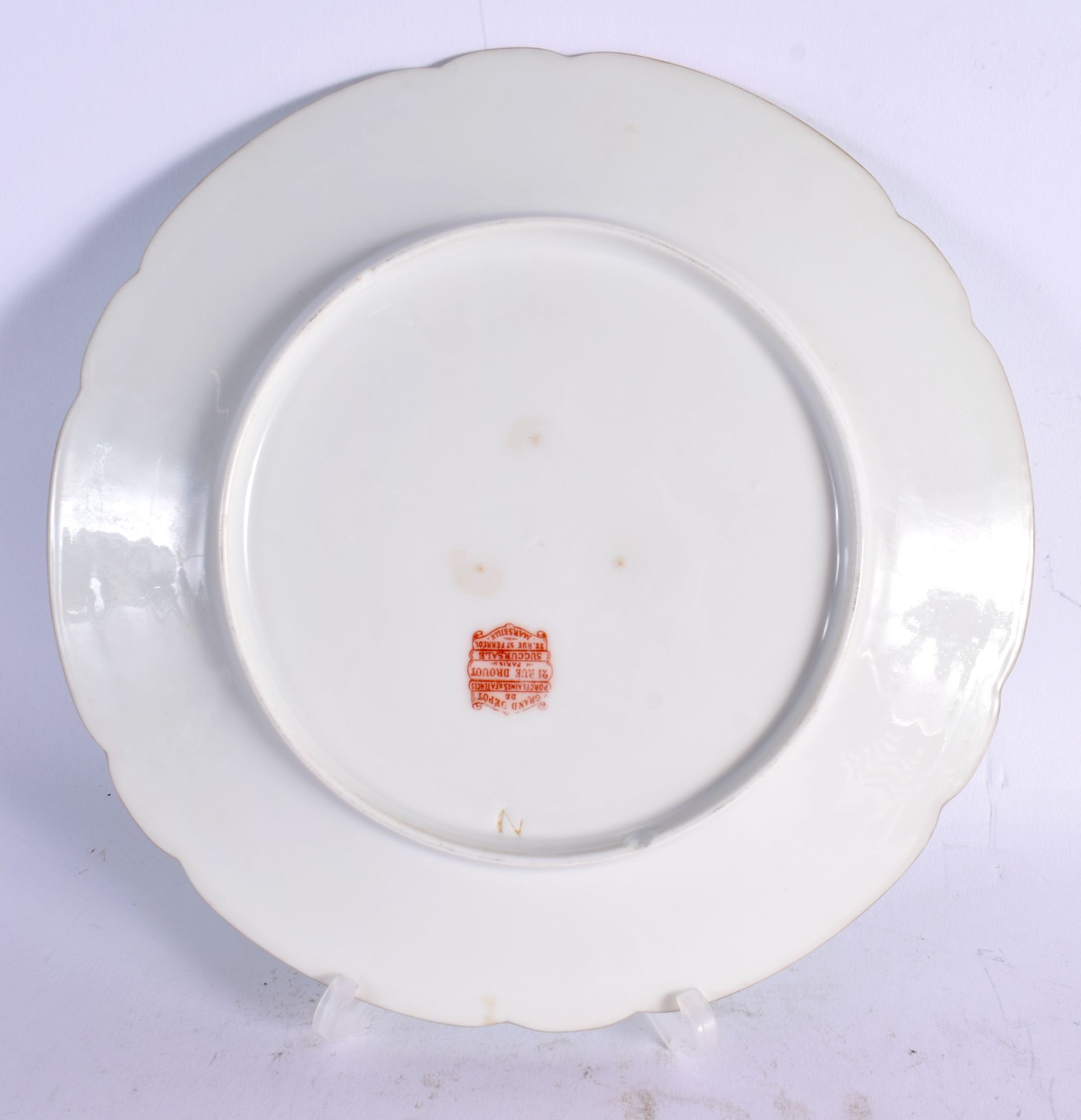 A LARGE AND EXTENSIVE LATE 19TH CENTURY FRENCH PORCELAIN DINNER SERVICE painted with a monogram. Lar - Image 9 of 14