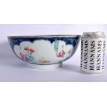 A LARGE 18TH CENTURY CHINESE EXPORT BLUE AND WHITE PORCELAIN BOWL Qianlong, painted with figures. 25