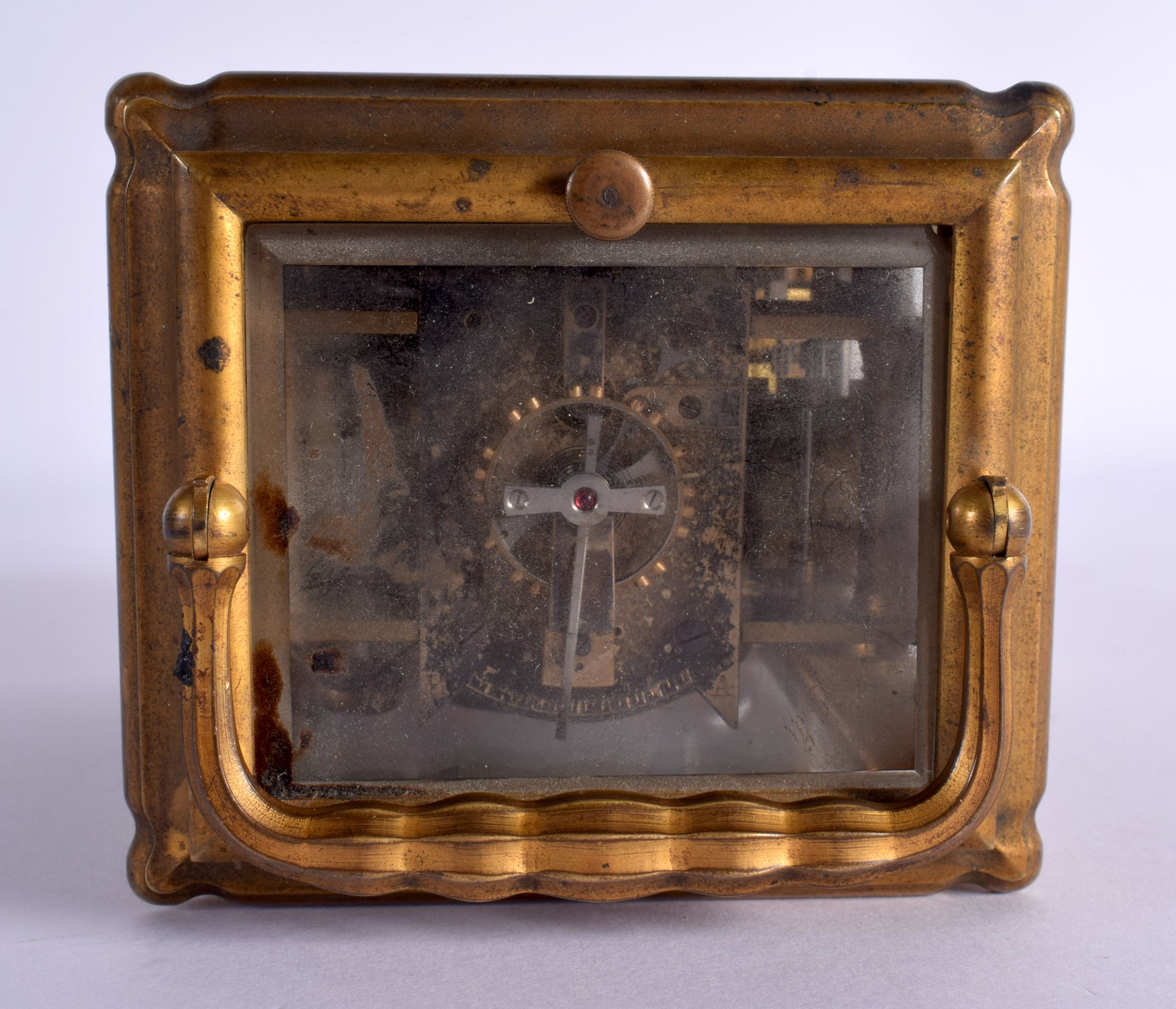 AN ANTIQUE FRENCH BRASS REPEATING CARRIAGE CLOCK retailed by Paul Magnier of Paris, with subsidiary - Image 4 of 12