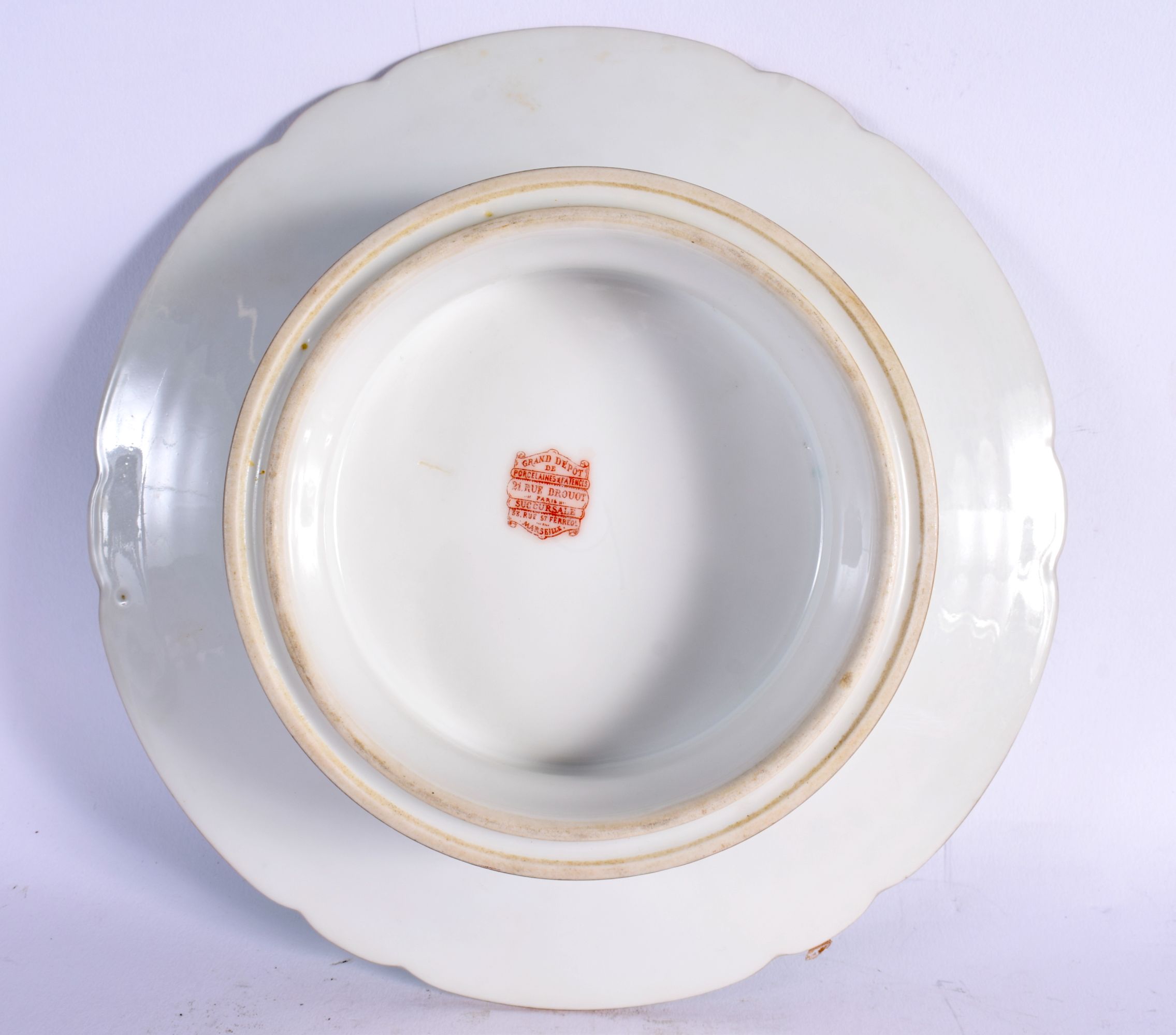 A LARGE AND EXTENSIVE LATE 19TH CENTURY FRENCH PORCELAIN DINNER SERVICE painted with a monogram. Lar - Image 7 of 14