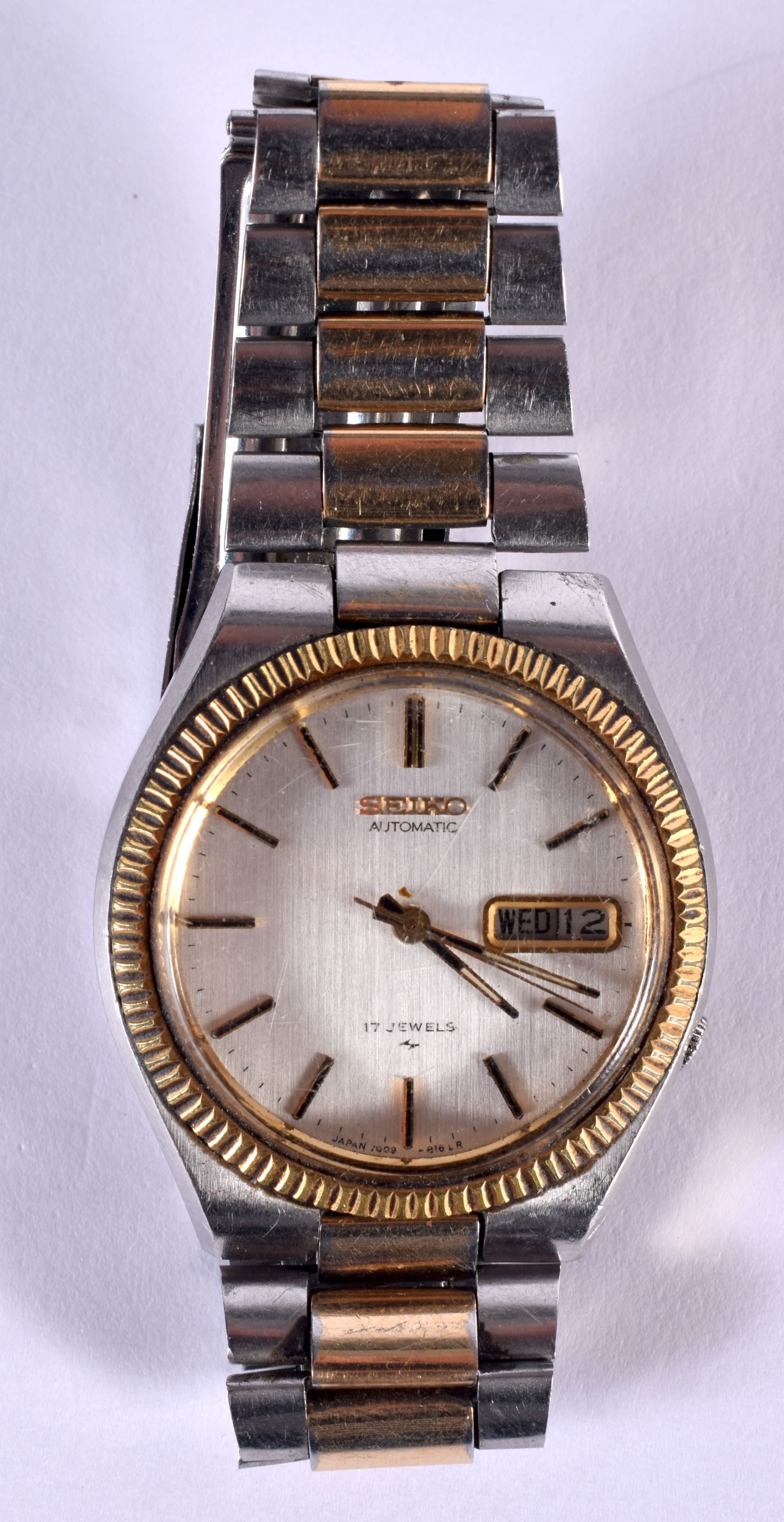 A SEIKO TWO TONE WRISTWATCH. 3.75 cm wide inc crown.