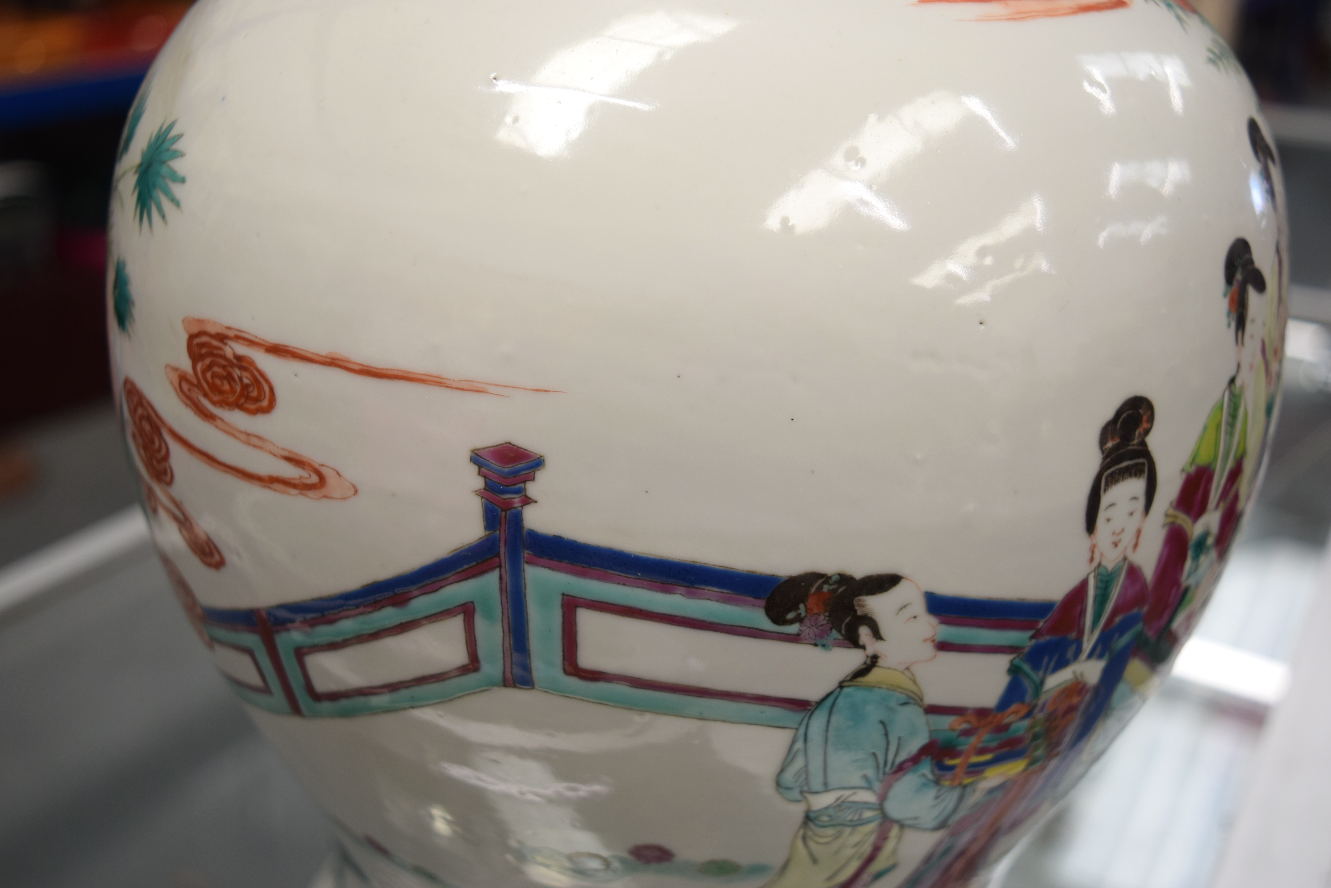 A LARGE 19TH CENTURY CHINESE FAMILLE ROSE PORCELAIN GINGER JAR bearing Kangxi marks to base. 32 cm x - Bild 15 aus 19