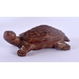 AN EARLY 20TH CENTURY JAPANESE MEIJI PERIOD CARVED BOXWOOD OKIMONO modelled as a tortoise. 9 cm wide