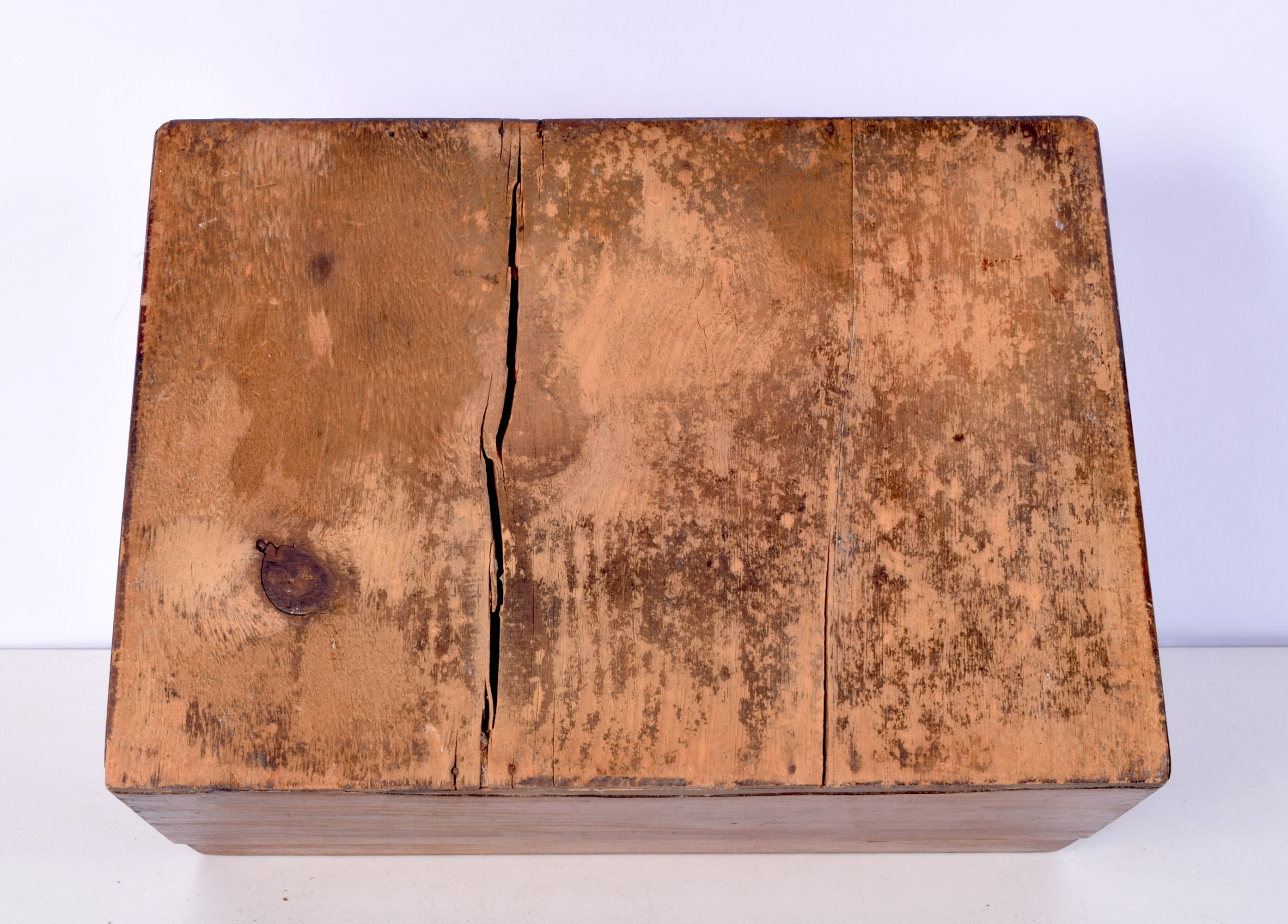 An antique wooden inlaid box 13 x 27 x 19cm. - Bild 5 aus 5