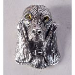 A SILVER DOG BROOCH. 11 grams. 3.5 cm x 2.5 cm.