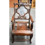 A 19TH CENTURY CHINESE HARDWOOD AND MARBLE MOON GAZING CHAIR. 80 cm x 104 cm x 58.5 cm.