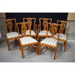 A collection of 6 upholstered wooden dining chairs 90 cm (6)