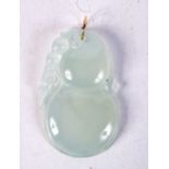 AN ICY JADE PENDANT. 5.3cm x 3.3cm